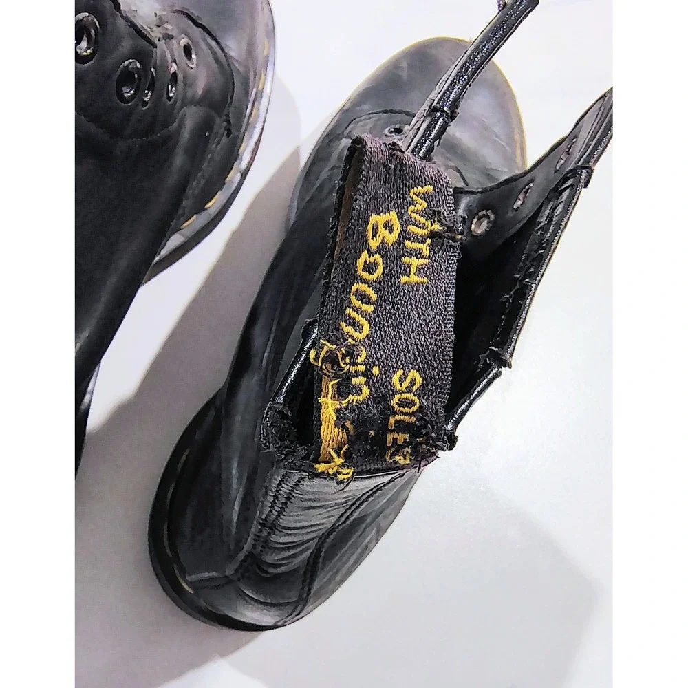 Dr Martens Mens Black Leather Vintage Sz 10US 1460 Made in England 8 Eyelet 9UK